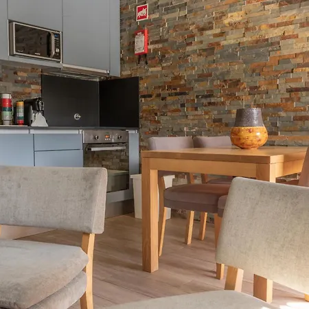 Quinta Torres De Azevedo By North Star Flats * Sebolido